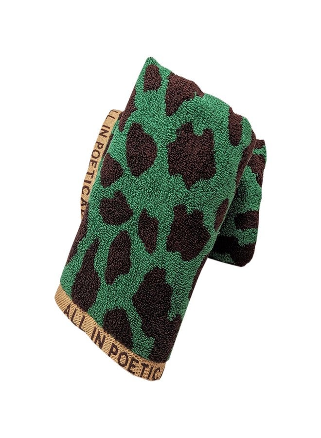 USTIDE Leopard Print Hand Towels Green and Brown Contrasting Face Towels Soft Luxury Fluffy Thick Cotton Towel Set for Bathroom Fashionable Spa Gym,2 Pack,14x30 - Image 4