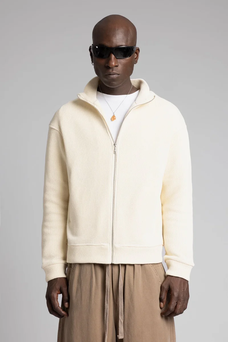 Catch The Art Of Living Zip-Up Knit Sweater