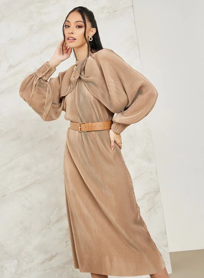 ستايلي Plisse Cape Sleeve Belted Sheath Midi Dress