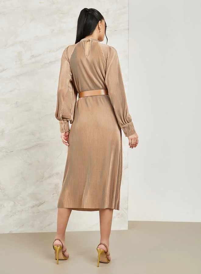 ستايلي Plisse Cape Sleeve Belted Sheath Midi Dress
