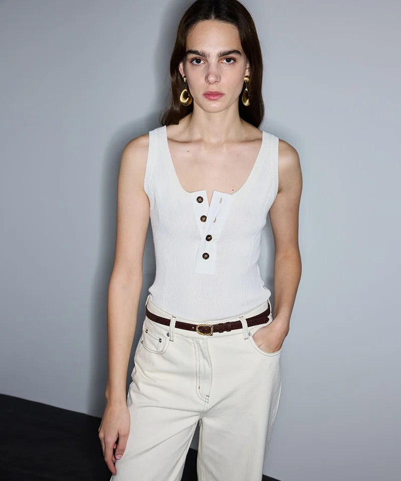 ابيكول Buttoned Knit Tank Top