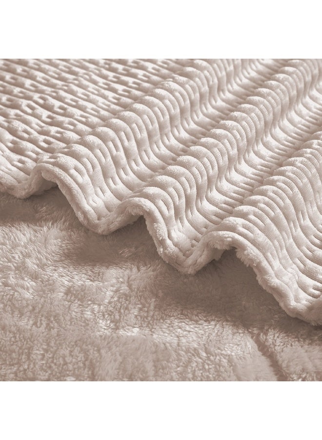 Home Box Bern Milo 2-Piece Embossed Flannel Twin Comforter Set 220 x 150 cm  - Image 1