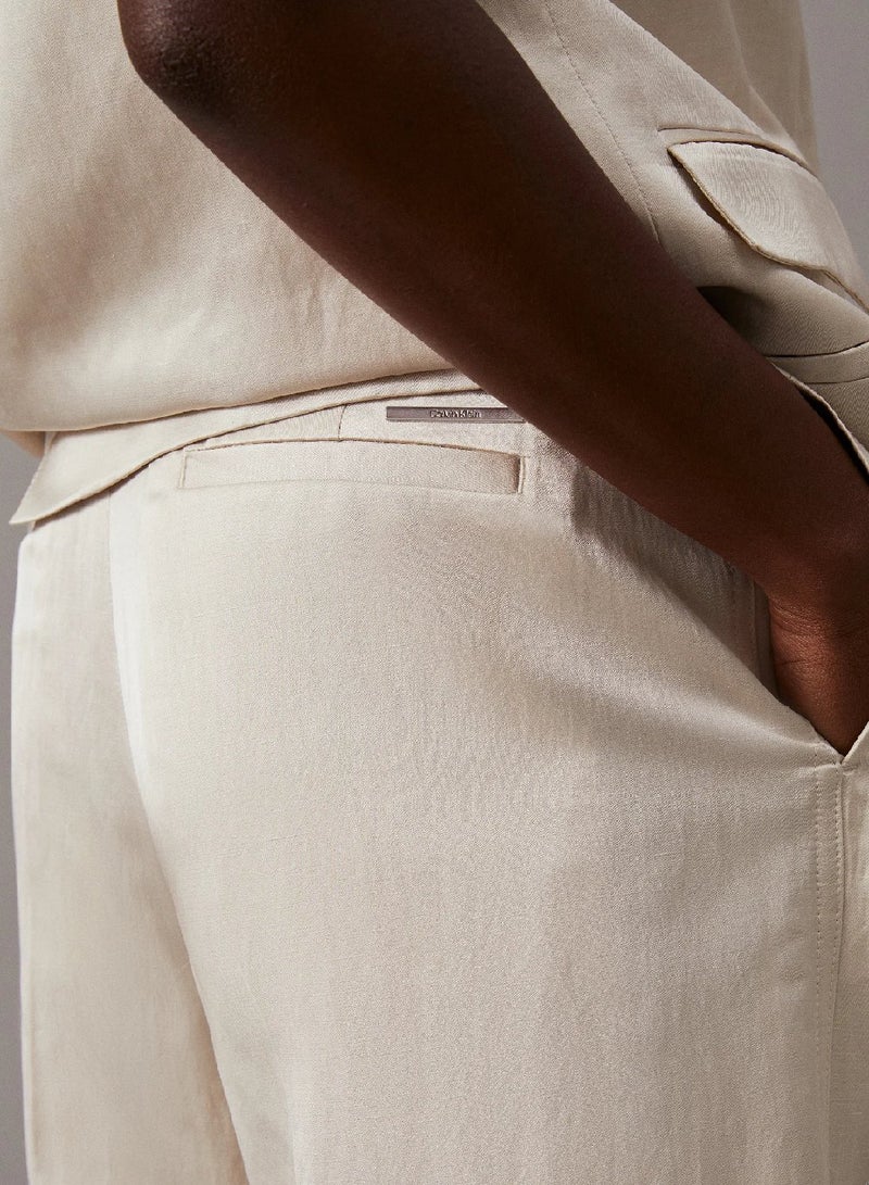 كالفن كلاين بنطال بقصة أرجل واسعة وتصميم مريح - Image 3