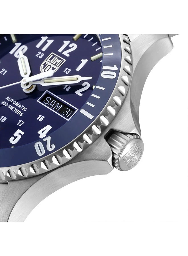 Luminox Men's Analog Round Shape Stainless Steel Wrist Watch XS.0924 - 42 Mm  - Image 3