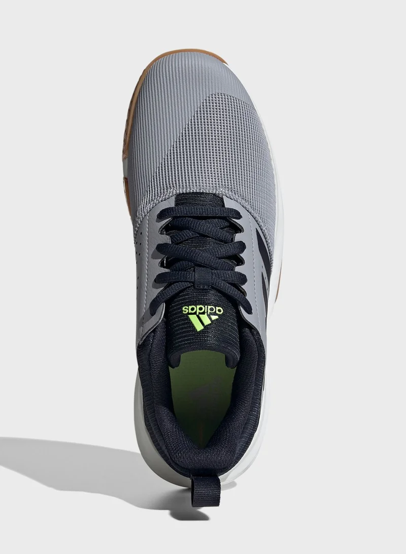 adidas حذاء رياضي داخلي للرجال