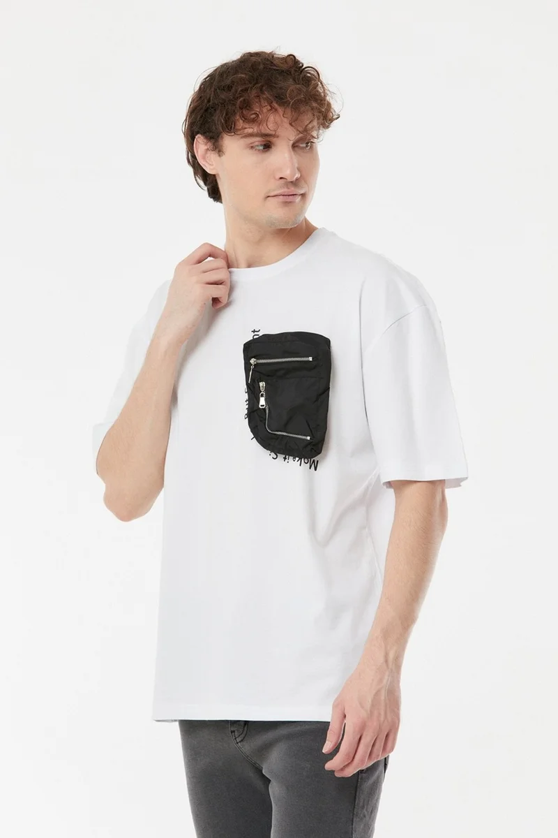 FullaModa Printed Oversize T-Shirt with Pocket Detail