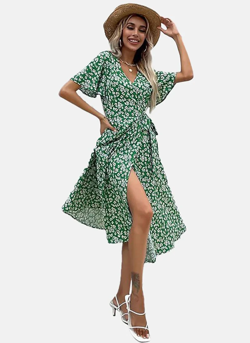 يونيكي Green Basic Floral V Neck Half Sleeve Dress