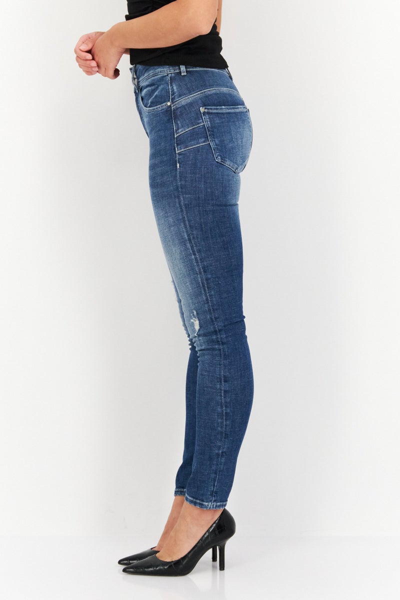 GUESS جينز ضيق للنساء بتصميم شكل مريح، قابل للتمدد، أزرق - Image 2