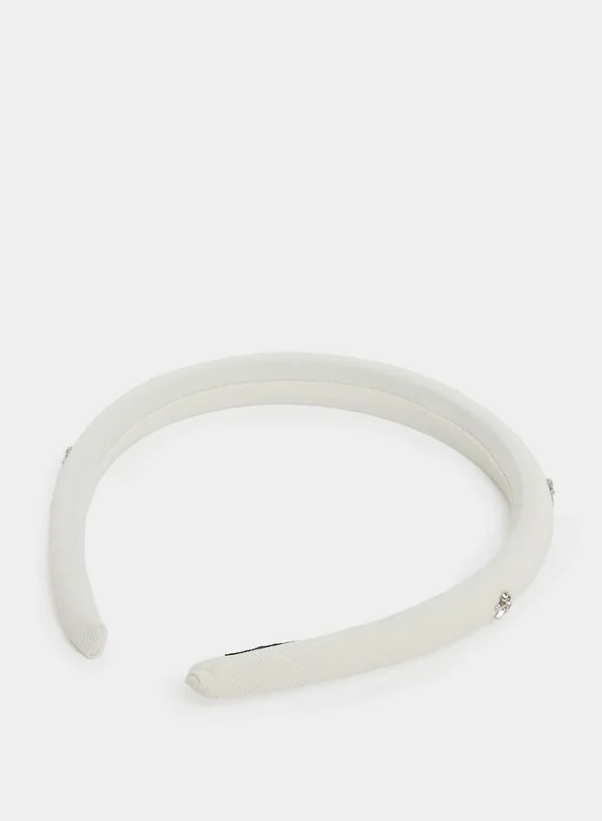 ستايلي طوق رأس بتفاصيل مُنمقة