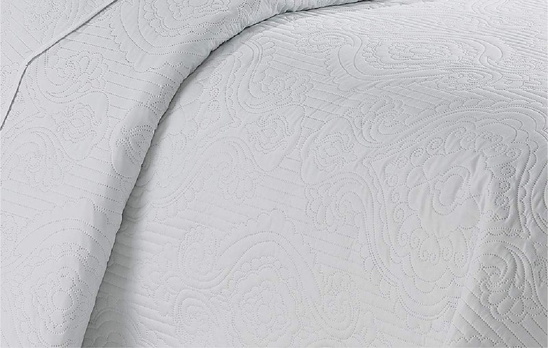 Home Collection 3pc Full/Queen Over Size Luxury Embossed Bedspread Set Light Weight Solid White New - Image 2