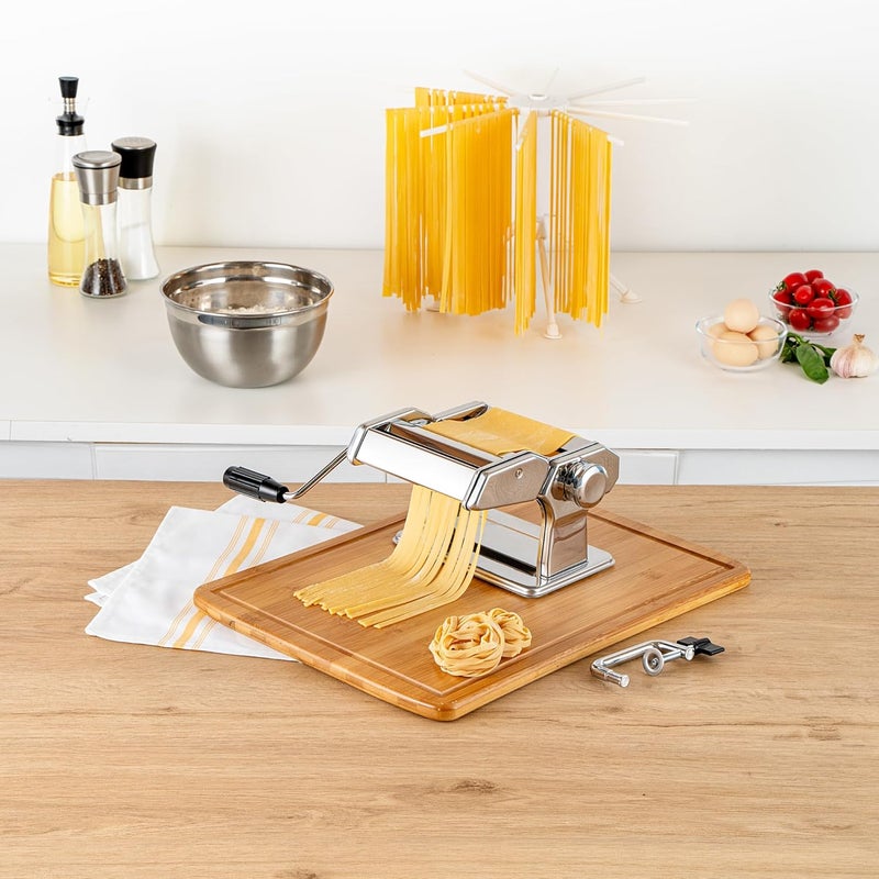 Restaurantware Pasta Maker Stainless Steel 8.3 x 7.8 x 6.2 Inch Adjustable Thickness Noodle Machine With Spaghetti Cutter And Interchangeable Blades, Silver Kitchen Pasta Tool - Image 3