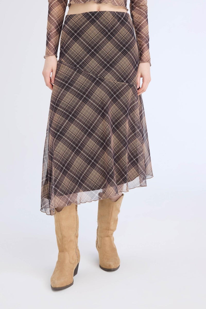 DeFacto Woman Asymmetrical Checked Normal Waist Tulle Midi Skirt  - Image 5