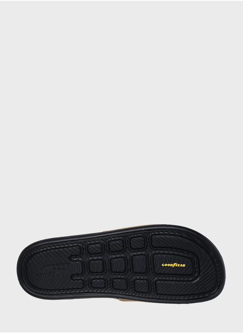 SKECHERS Hyper Slide