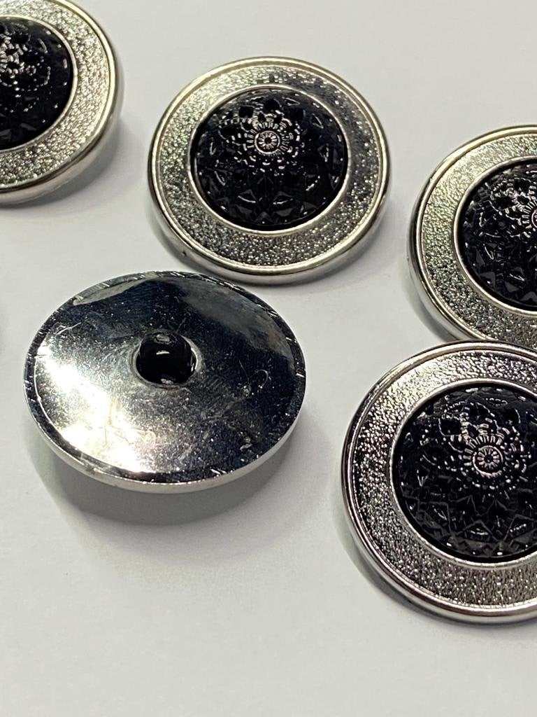 Karan Tuhafiye Karan Haberdashery Coat and Trench Coat Button, Plastic Silver and Frame 6 Pieces, 2.5 cm - Image 2