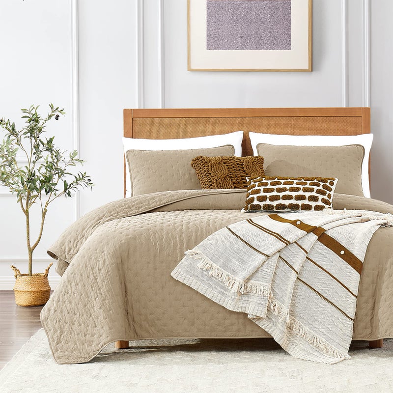 ROARINGWILD Beige Cloud Twin Size Quilt Bedding Sets with Pillow Sham, Farmhouse Lightweight Soft Bedspread Coverlet, All Season Rustic Country Thin Comforter, 2 Pieces, 68x90 inches, Tan Cream - Image 1