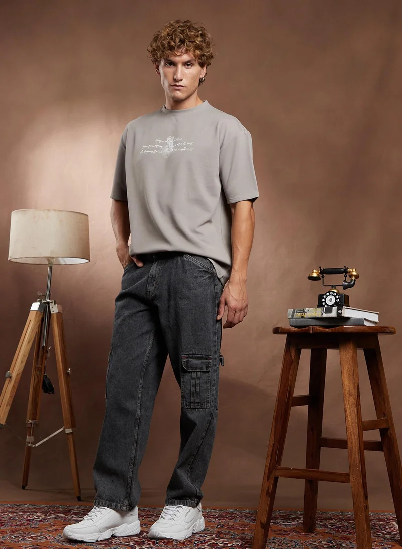 Campus Sutra Campus Sutra Men's Coin Grey Boxy Mytho-Modernism T-Shirt For Casual Wear | Crew Neck | Short Regular Sleeves | Pull On Closure | T-Shirt Crafted With Comfort Fit For Everyday Wear