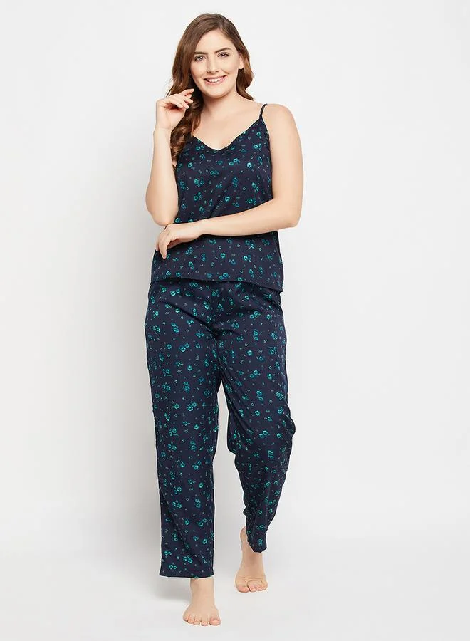 كلوفيا طقم بيجامة كامي بياقة على شكل حرف  بطبعة زهور من ستايلي