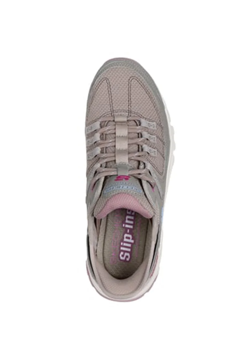 SKECHERS Summits At