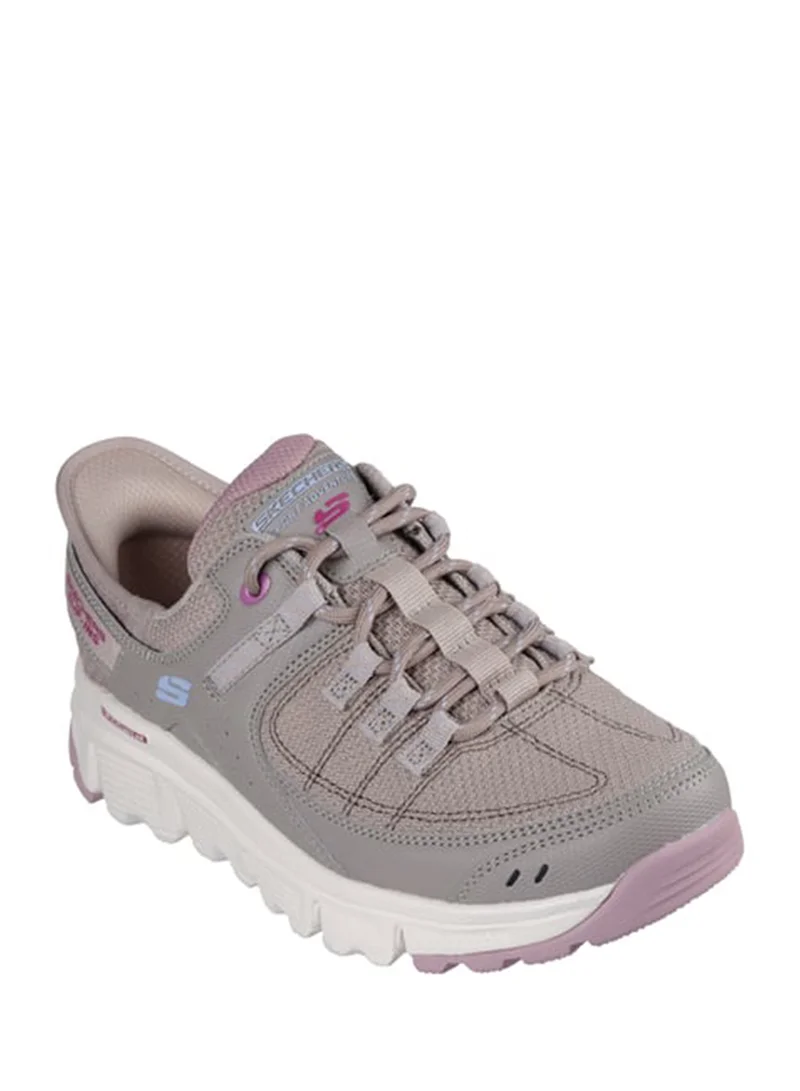 SKECHERS Summits At