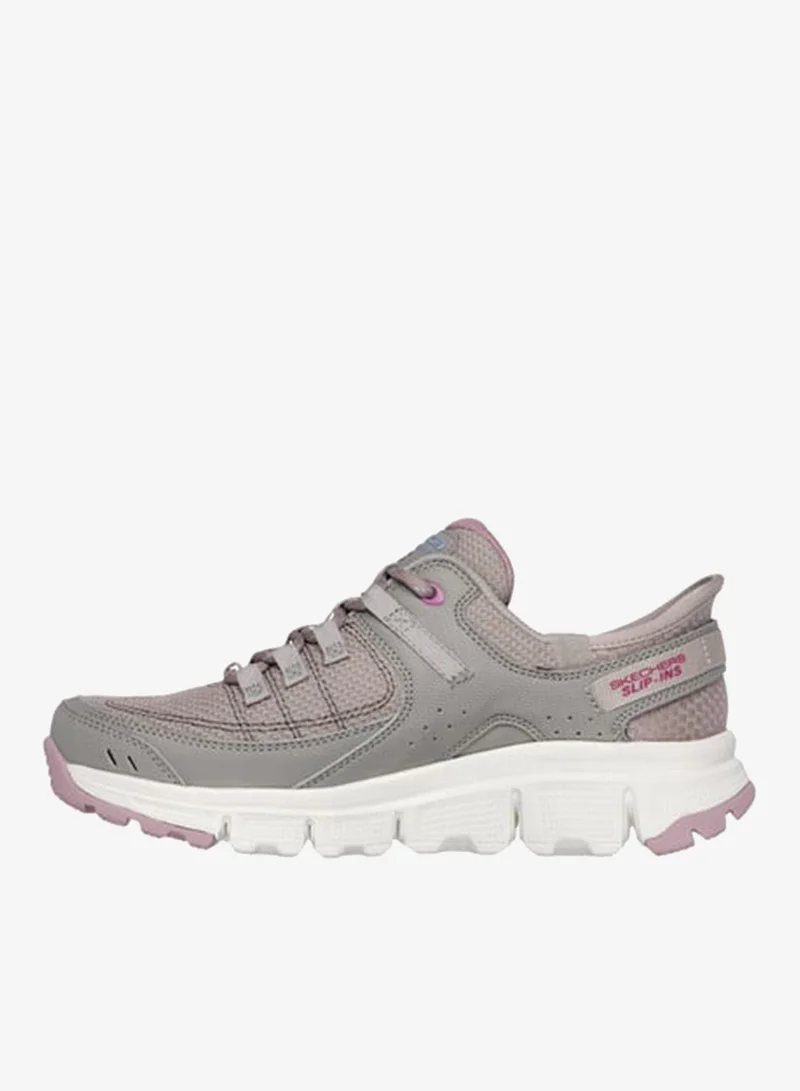 سكيتشرز قمم عند