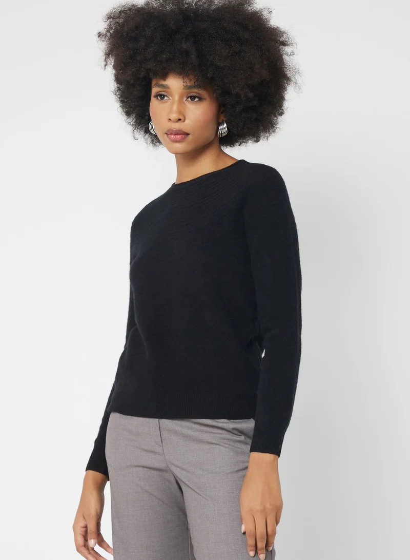 ELLA Classic Sweater