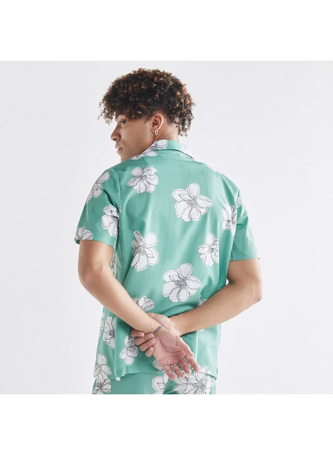 Splash FAV All-Over Floral Print Camp Collar Shirt with Short Sleeves