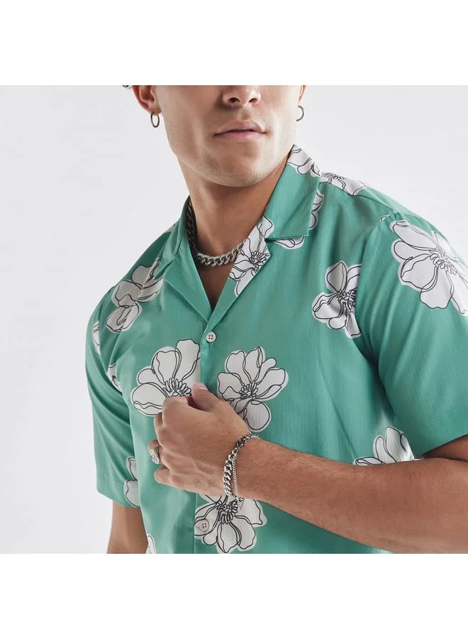 Splash FAV All-Over Floral Print Camp Collar Shirt with Short Sleeves