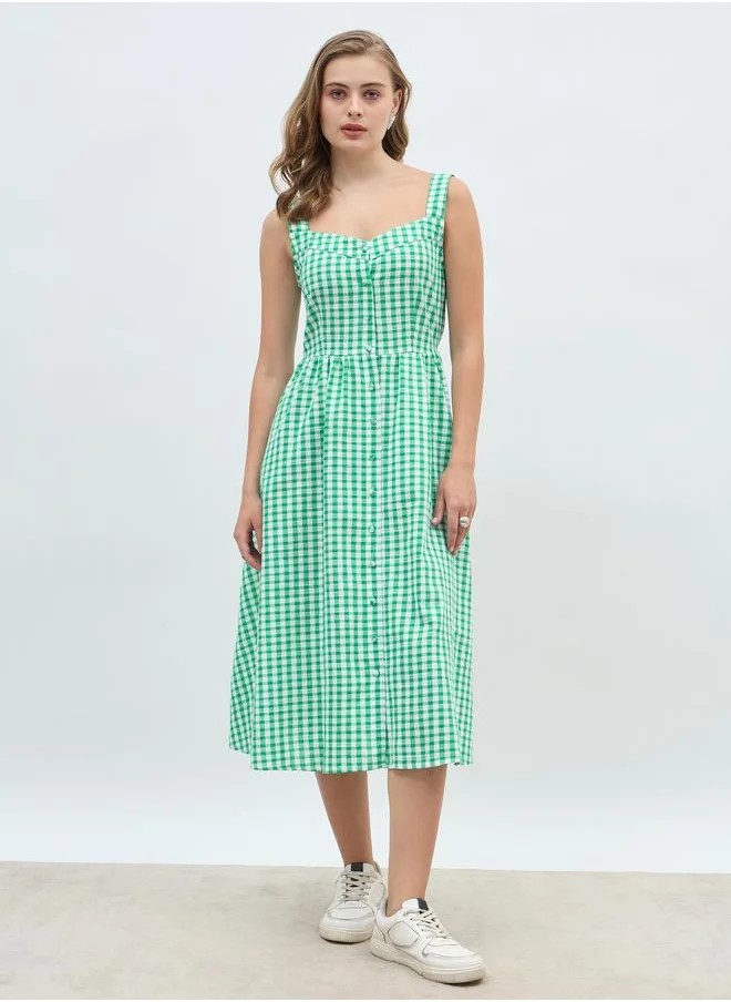 ستايلي Styli Women Green Gingham Checked Sweetheart Neck A-Line Midi Dress with Smocked Back