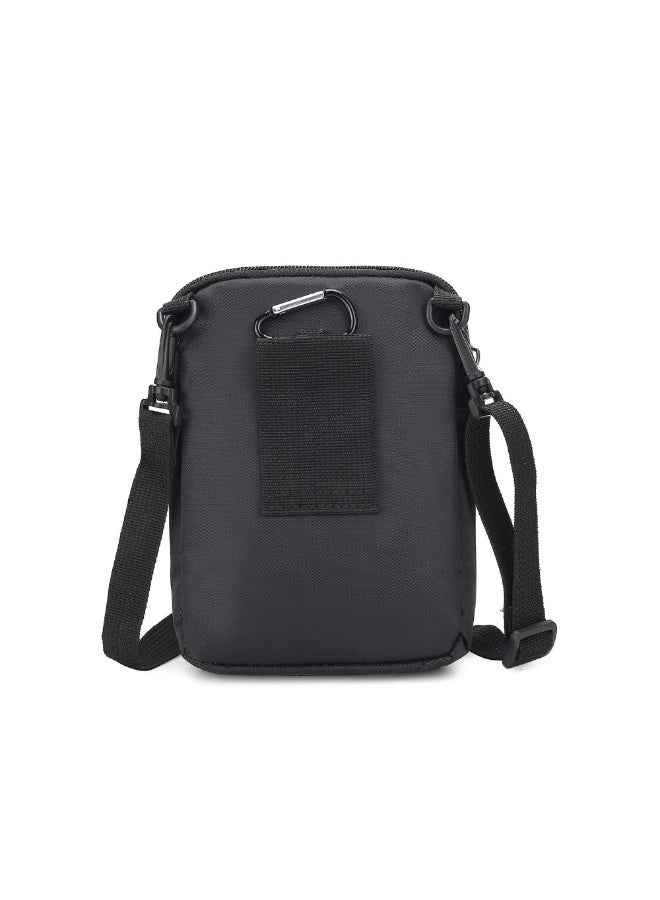 أفو شنطة كتف عملية من خامة متينة مقاومة للماء، مزودة بسحّابات قوية وجيوب متعددة لتخزين الأغراض الأساسية بأمان، مثالية للسفر، التسوق، والاستخدام اليومي بلون أسود. - Image 2