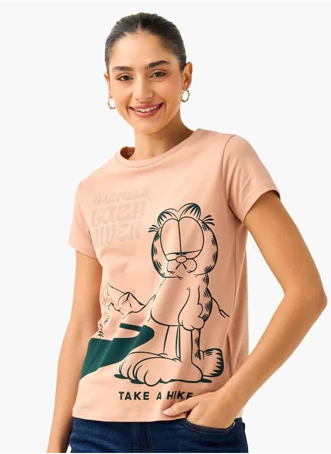 SP Characters Garfield Print Crew Neck T-shirt with Short Sleeves