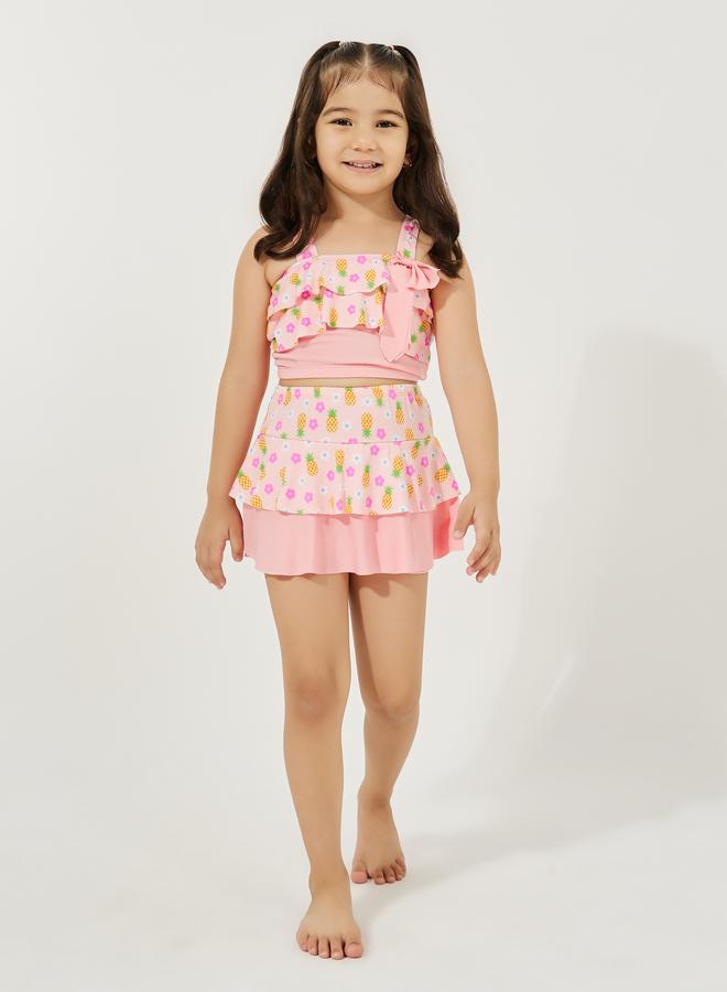 ستايلي ستايل طقم 3 قطع - بلوزة بطبعة زهور، سكورت، وقبعة للسباحة - Image 1