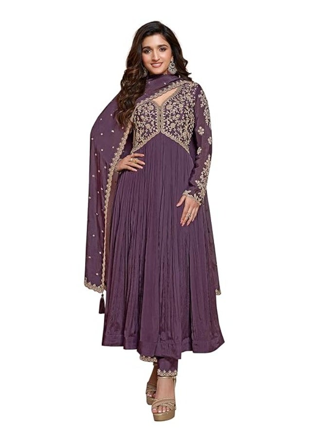 TRENDMALLS 3XL طقم كورتا وبنطلون بتصميم عليا مطرز بمزيج الحرير من تريندمالز مع شال - Image 1