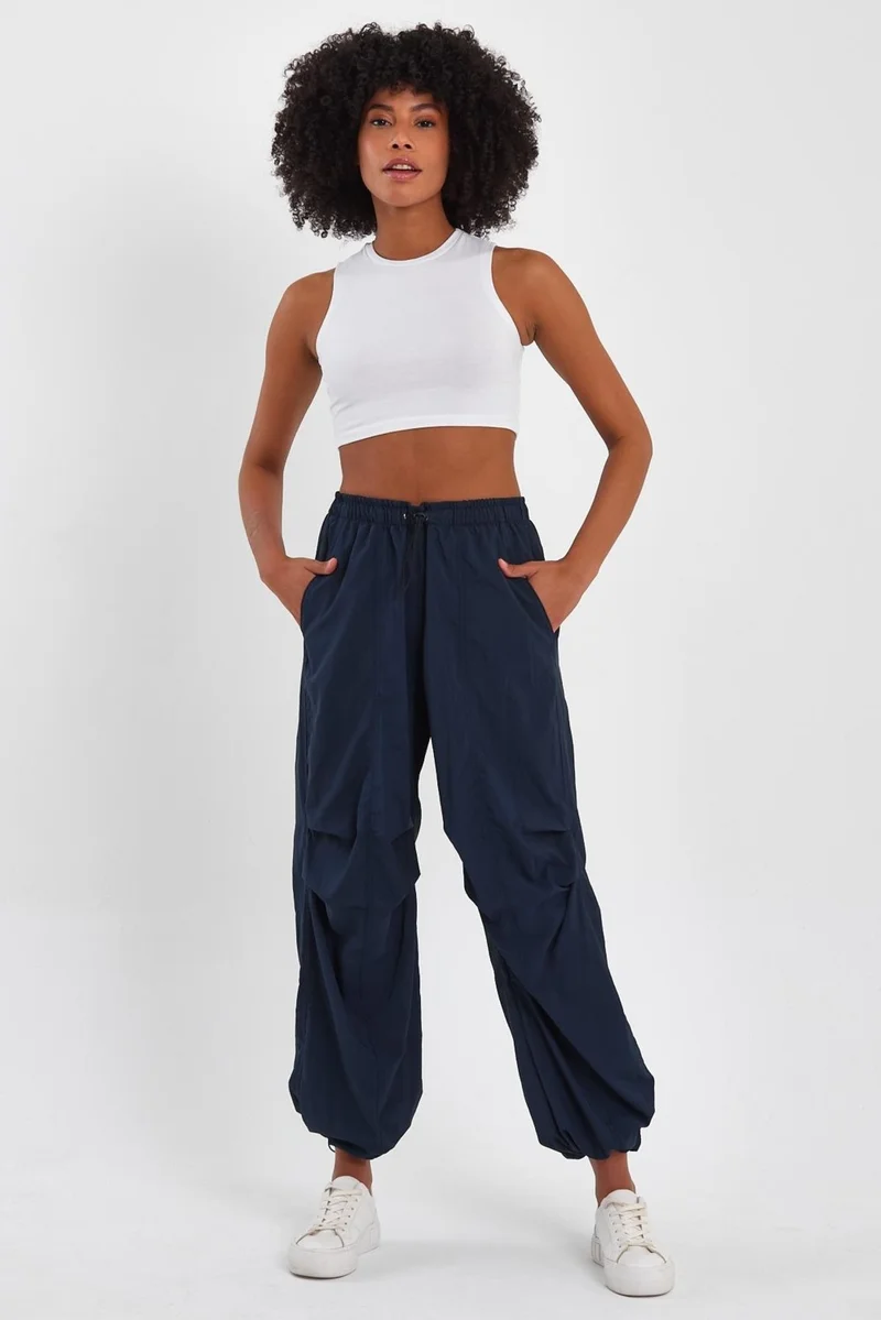 الكسندر جاردي Adjustable Leg Parachute Fabric Trousers (B23-007)
