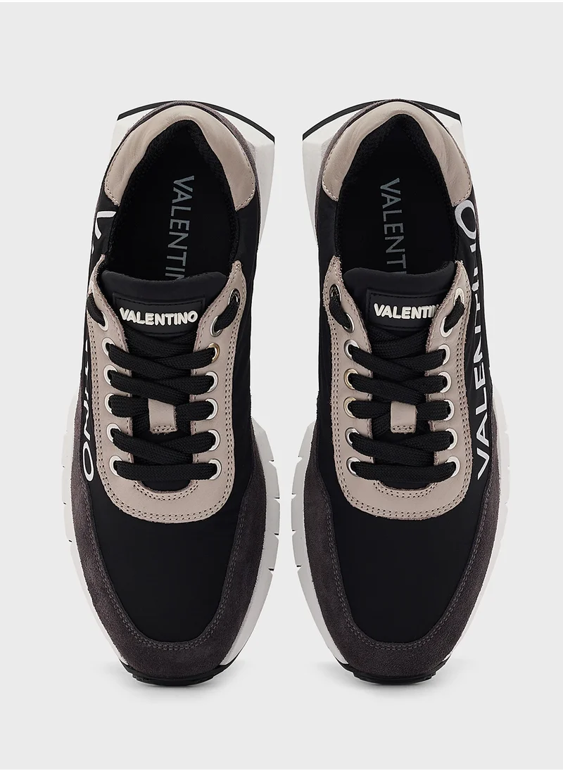 فالنتينو باي ماريو فالنتينو Lace up  low top sneakers