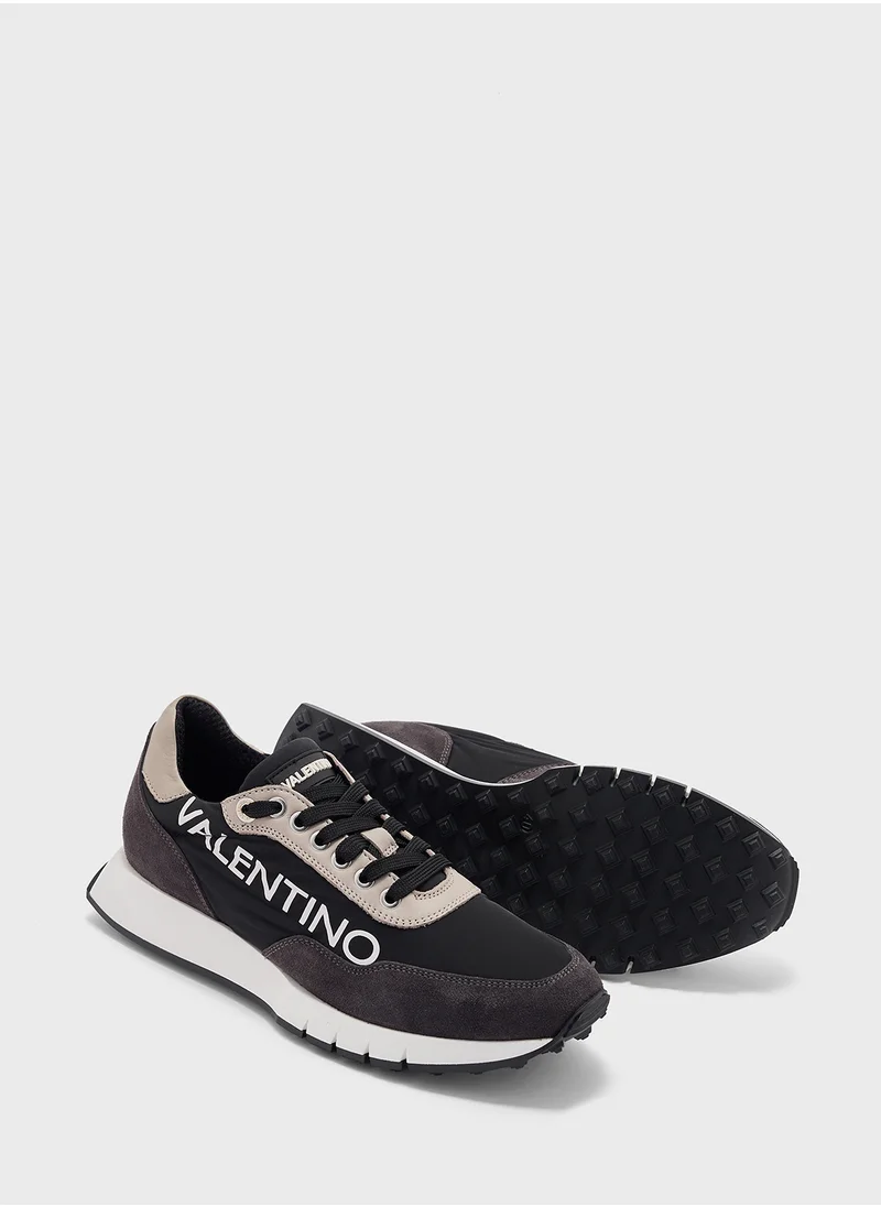 فالنتينو باي ماريو فالنتينو Lace up  low top sneakers