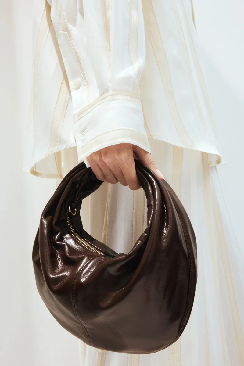 اتش اند ام حقيبة كروس بودي