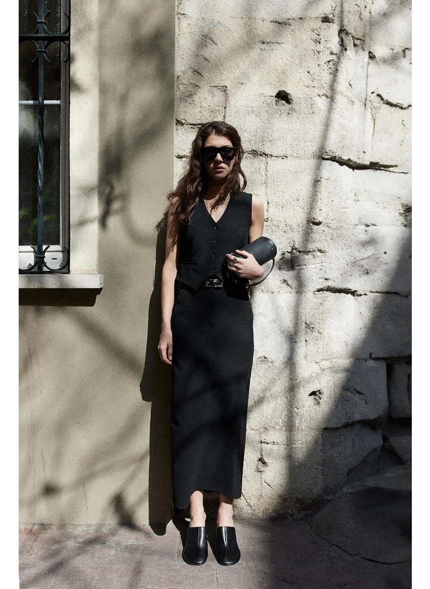 سود كوليكشن Saud Collection Black Mina Maxi Skirt