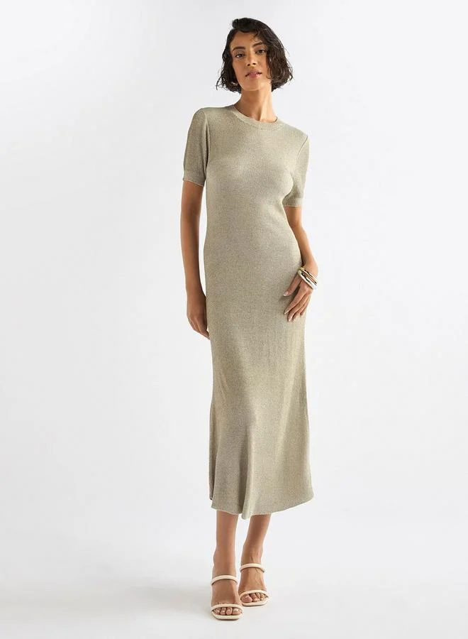 سبلاش فيڤ فستان ميدي مضلّع بأكمام قصيرة