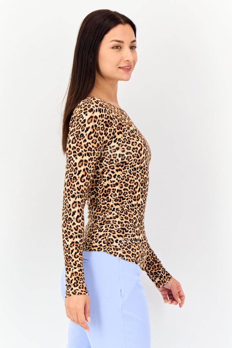 bebe Women Crew Neck Long Sleeve Animal Print T Shirt, Multicolor - Image 4