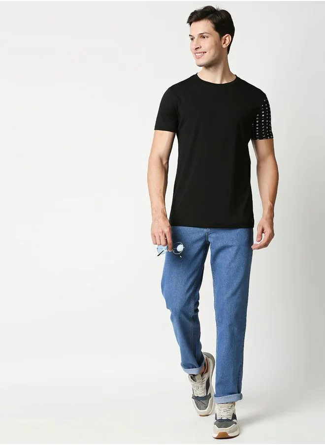HIGH STAR Men Blue Mid Rise Washed Light Fade Relaxed Fit Jeans by Styli