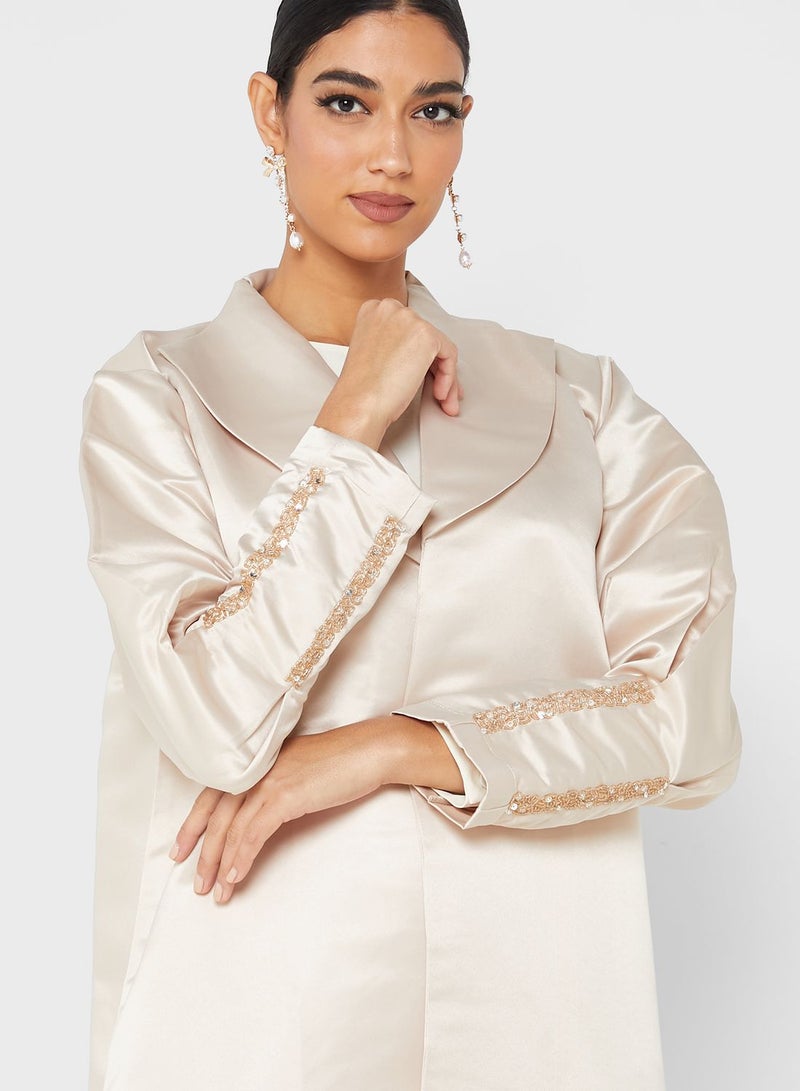 Moistreet Embellished Detail Abaya - Image 3