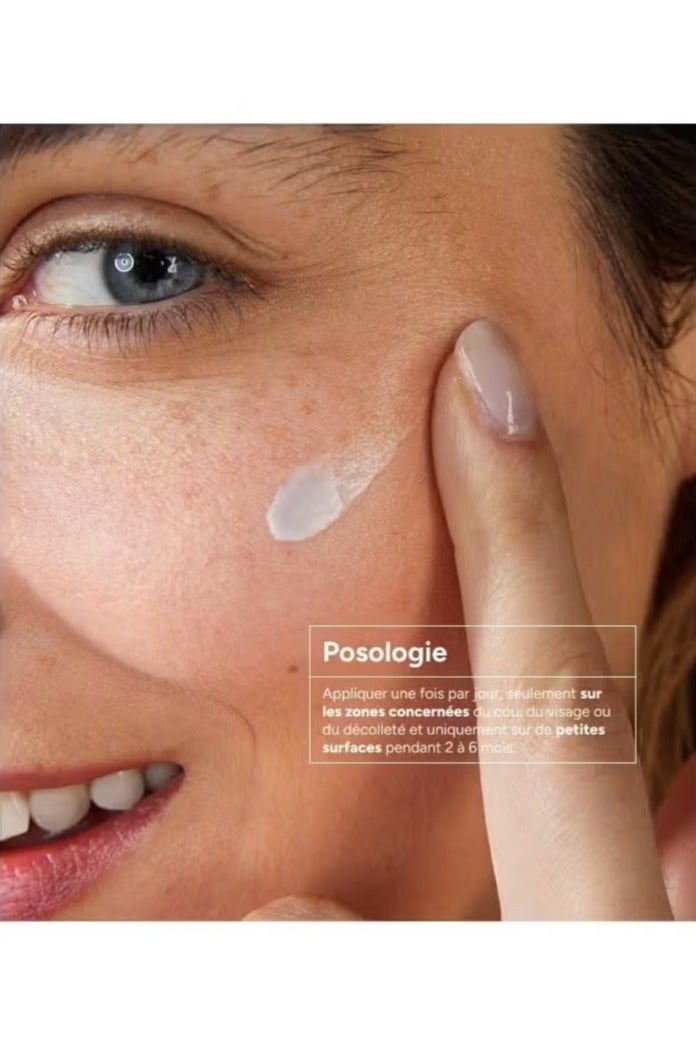 اكم لابرتوري ديرماتولوجيك ACM مختبرات الجلد ACM سائل بياض البشرة - يقلل من البقع السوداء وآثار حب الشباب، ويعمل على تفتيح وإشراق لون البشرة - Image 2