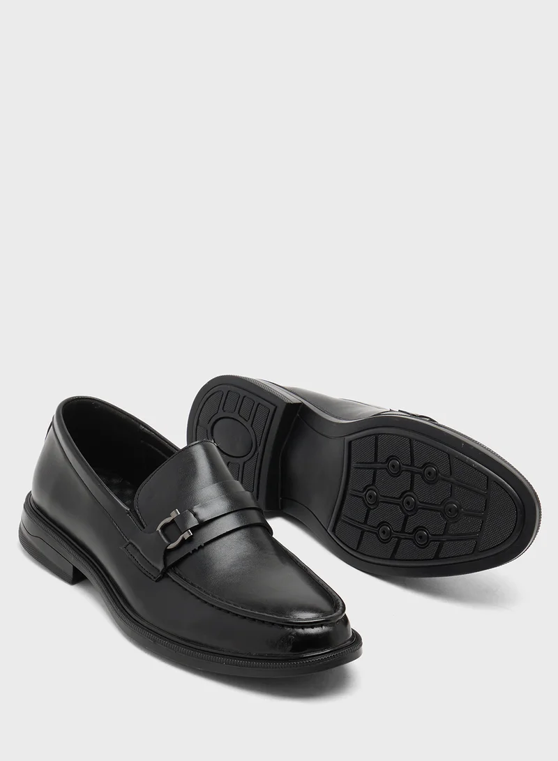 روبرت وود Classic Formal Slip Ons