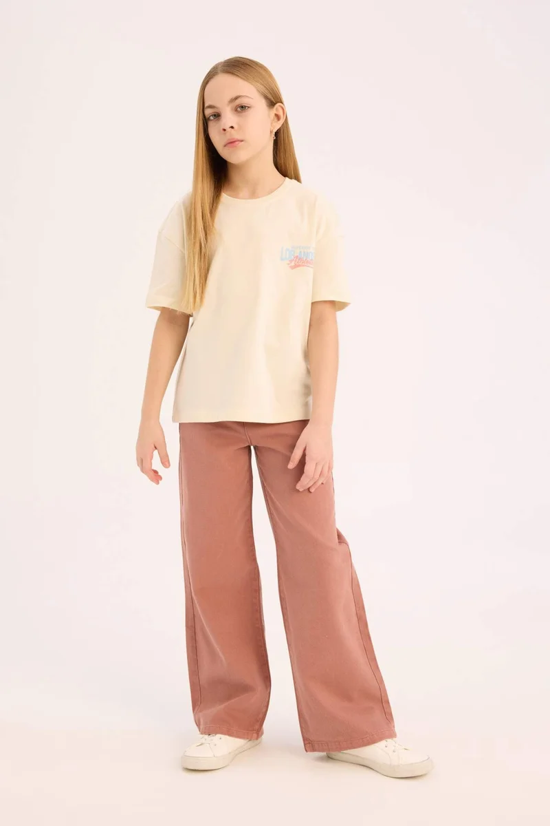 ديفاكتو Girl Relax Fit Crew Neck Short Sleeve T-Shirt