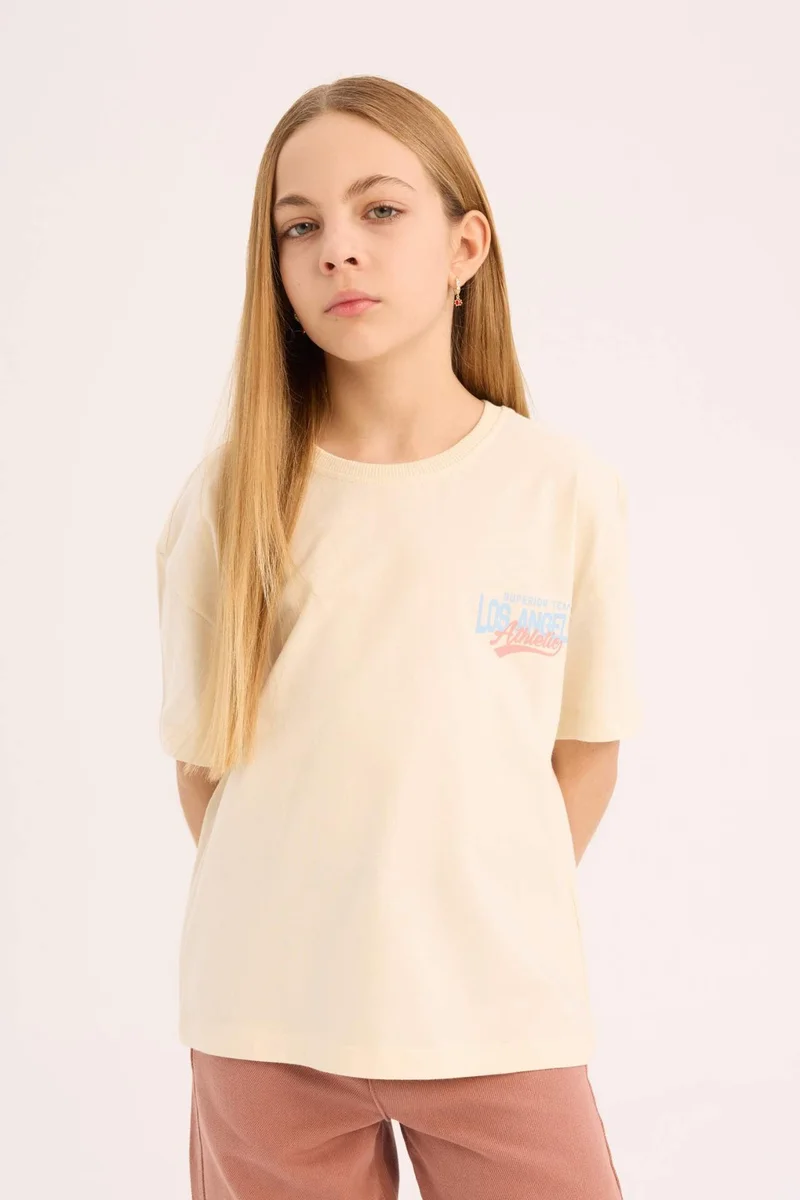 ديفاكتو Girl Relax Fit Crew Neck Short Sleeve T-Shirt