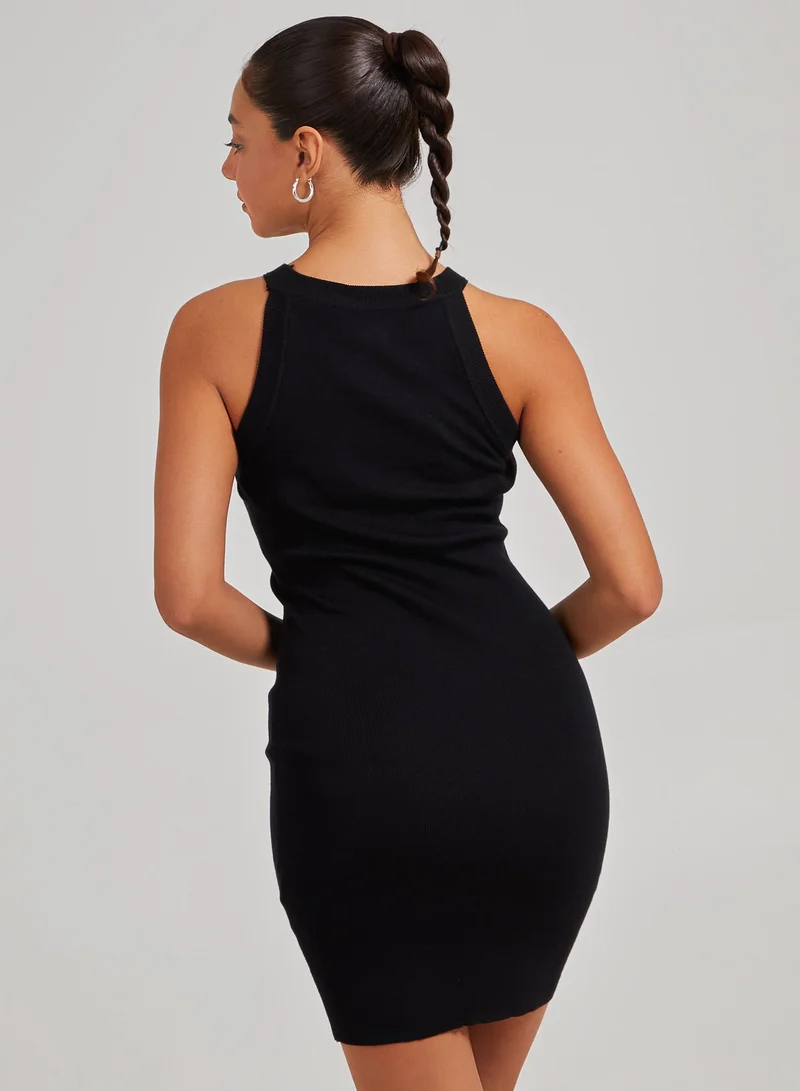 بينك فانيلا فستان قصير مضلع بظهر رياضي