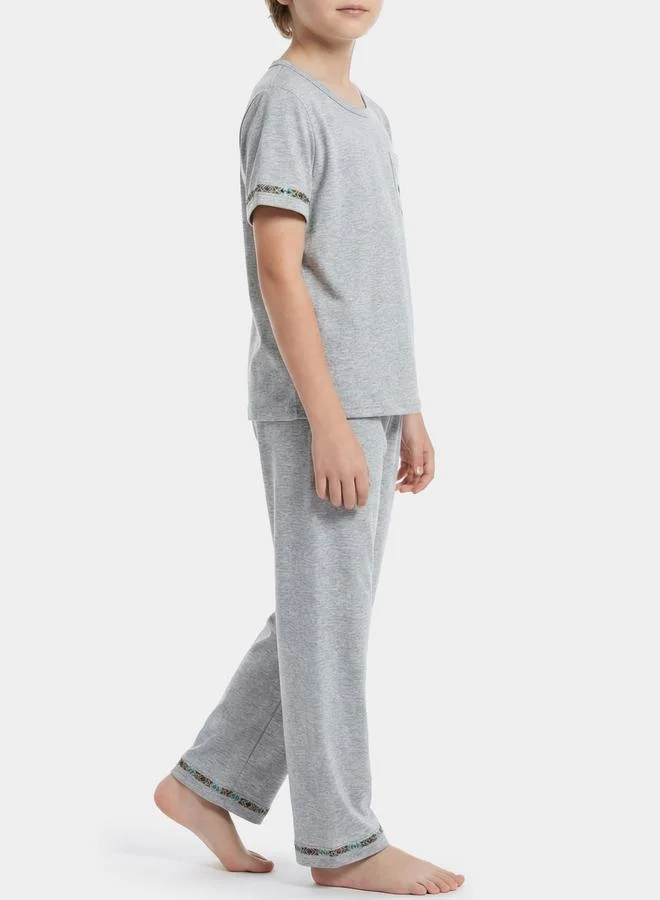 تايك تو Boy's Graphic Print Round Neck Short Sleeve T-shirt With Pants Set