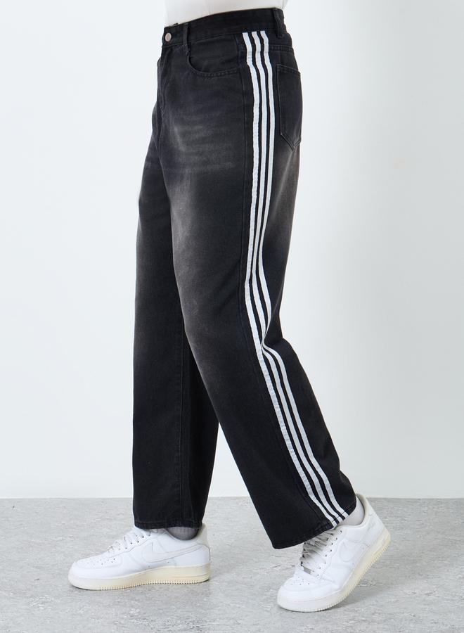 ستايلي جينز ستايلي بخصر متوسط وقصة واسعة مع شريط جانبي - Image 1