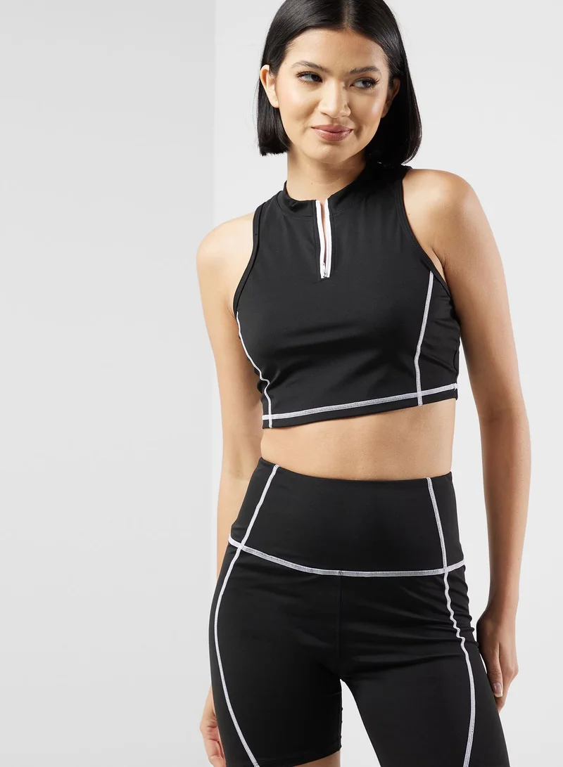 FRWD Contrast Stitch Athletic Bra With Shorts Set