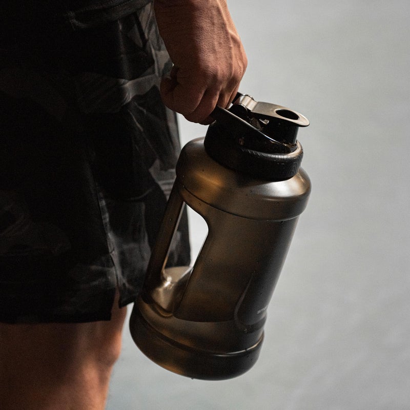 Smartshake Ultimate Jug 2100ml / 72 oz | Leak Proof Screw on lid - BPA Free, Sports Water Bottle - Perfect for Gym - 2.1 Litre Large Clear Container Sports Bottle - Black - Image 4